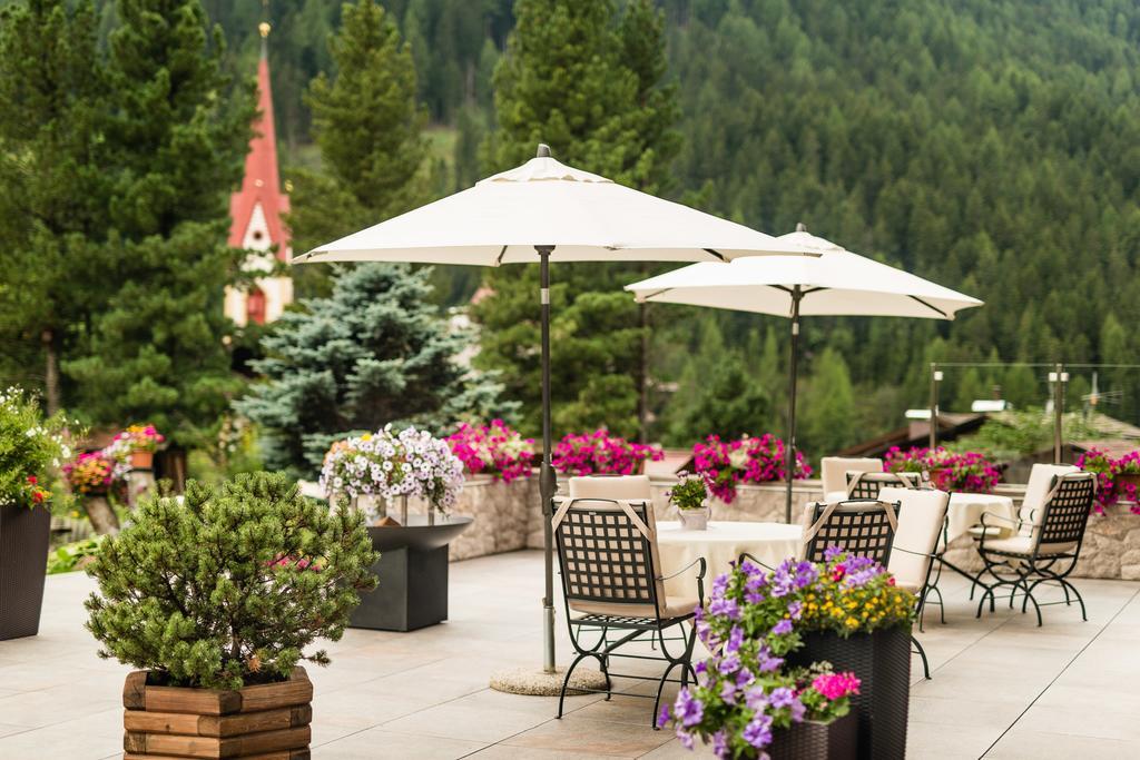 Hotel Dorfer Alpine&Charming Selva di Val Gardena Exterior photo