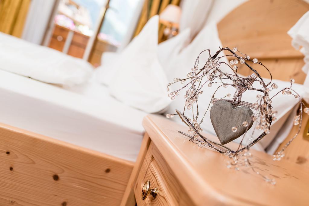 Hotel Dorfer Alpine&Charming Selva di Val Gardena Room photo